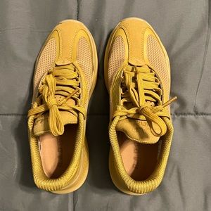 R.A.D (rad) CrossFit tennis shoe size 7 women brand new